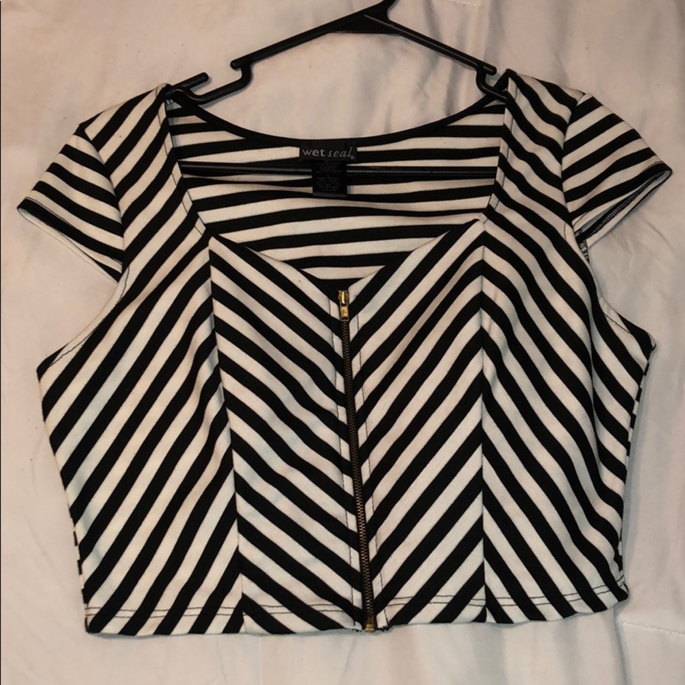 WET SEAL CROP TOP